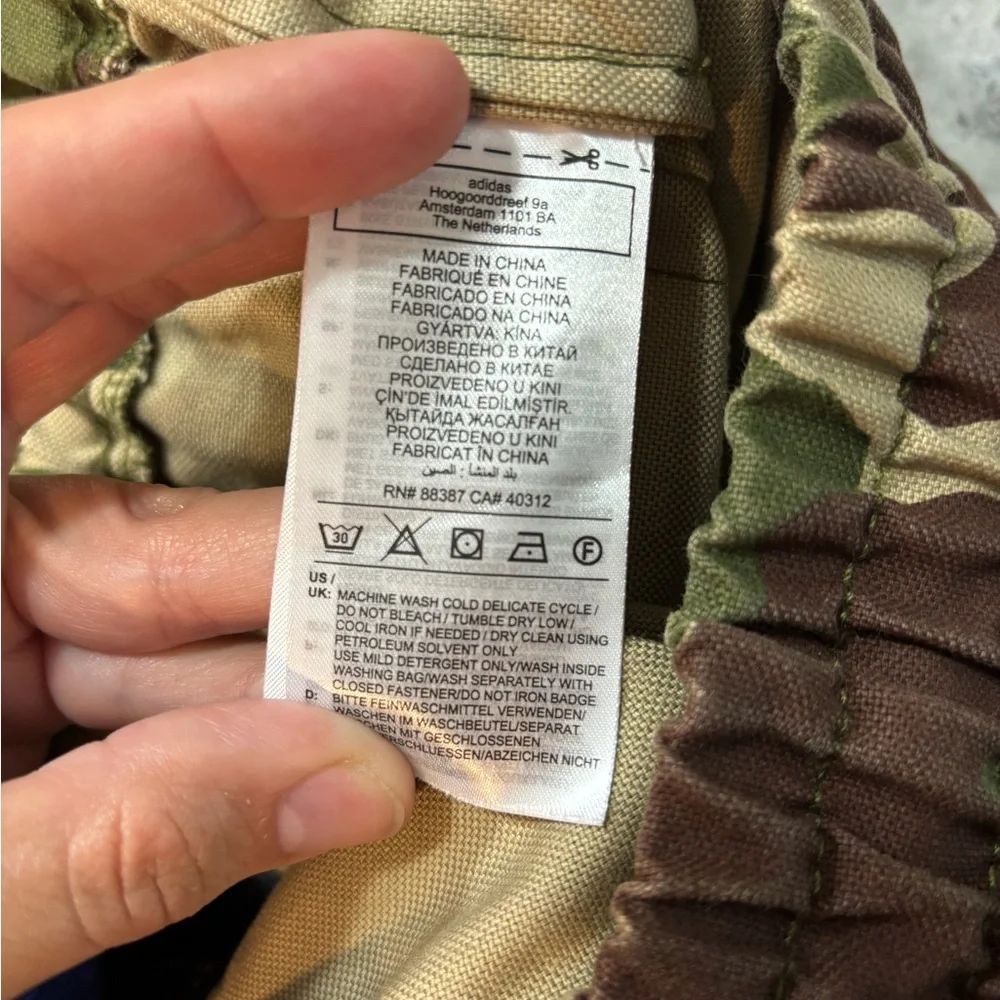 Adidas X IVY PARK Men's Camouflage Cargo Pants with Orange Accents - Picture 5 of 8